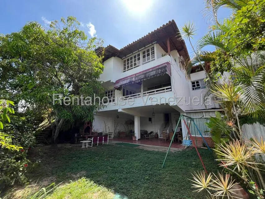 Casa (Multipes Niveles) en Venta en Prados del Este, Distrito Metropolitano - 25