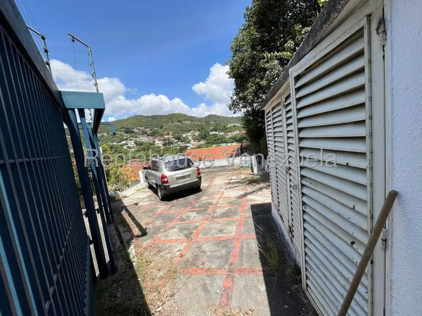 Casa (Multipes Niveles) en Venta en Prados del Este, Distrito Metropolitano - 46