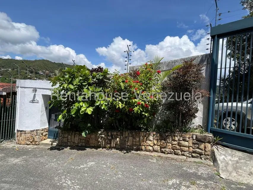 Casa (Multipes Niveles) en Venta en Prados del Este, Distrito Metropolitano - 48
