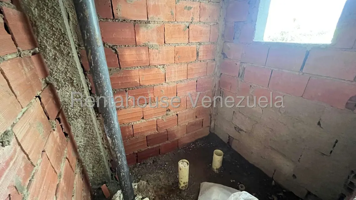 Comercial (Oficina) en Venta en El Limon, Aragua - 8