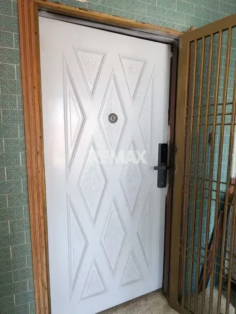 Se vende Apartamento en Edificio Neptuno, Sector la Lago - 8