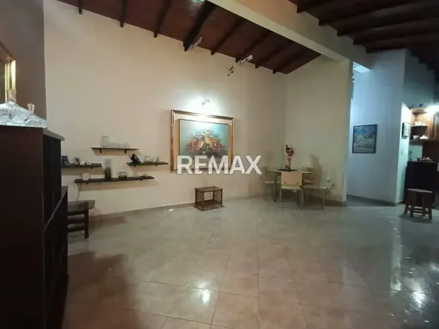 EN VENTA CASA UBICADA EN URB LAS DELICIAS I, SECTOR LOS SAMANES