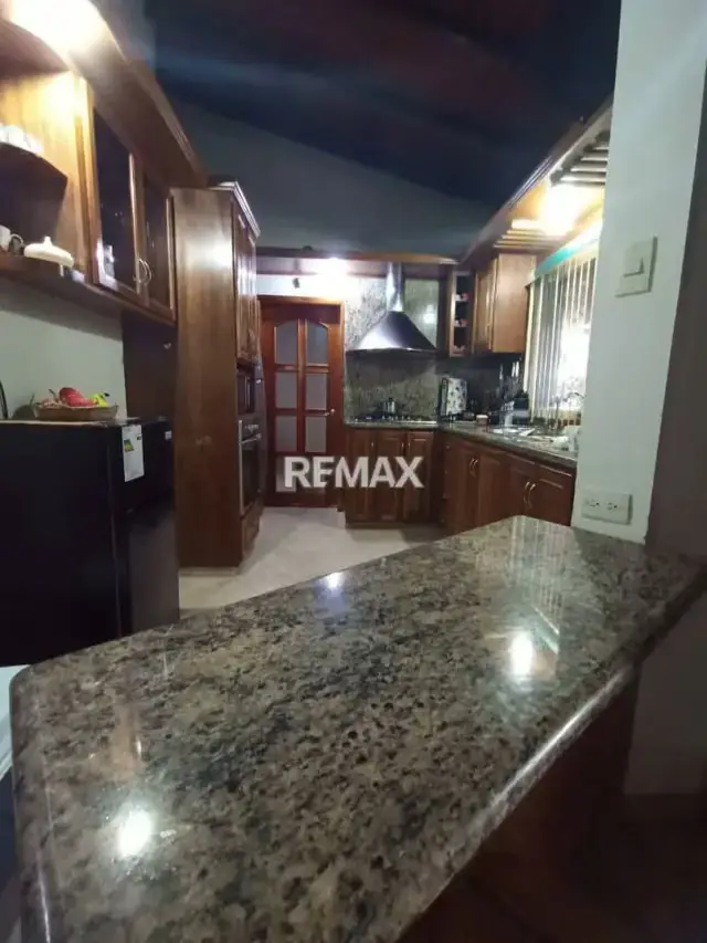 EN VENTA CASA UBICADA EN URB LAS DELICIAS I, SECTOR LOS SAMANES