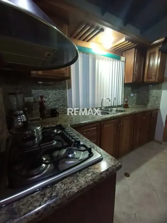 EN VENTA CASA UBICADA EN URB LAS DELICIAS I, SECTOR LOS SAMANES - 7