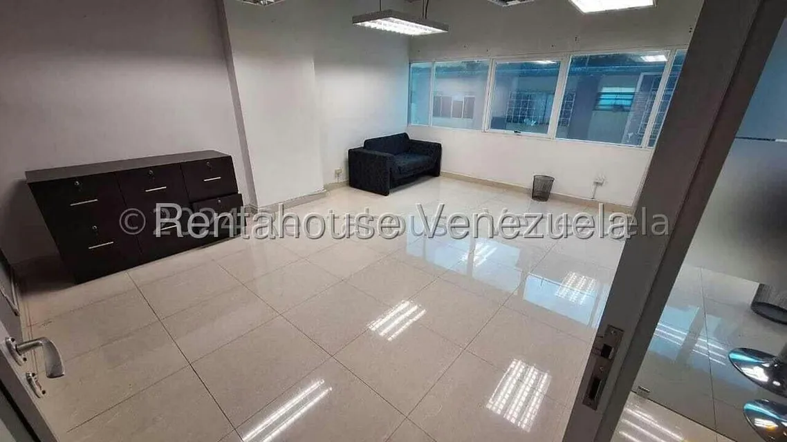 Oficina en Alquiler en Las Mercedes, Distrito Metropolitano - 2