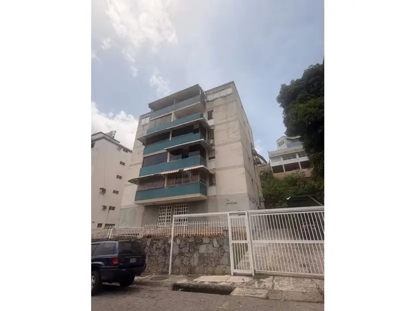Apartamento en alquiler en Cumbres de Curumo