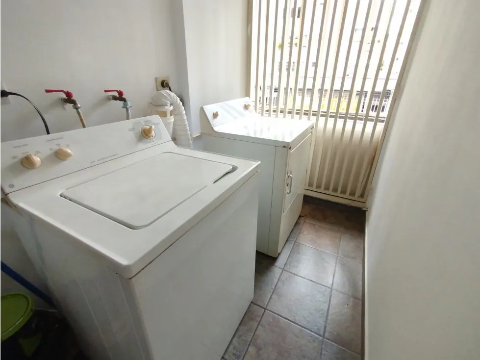 Alquilo apartamento 90m2 Los Palos Grandes 5612 - 5