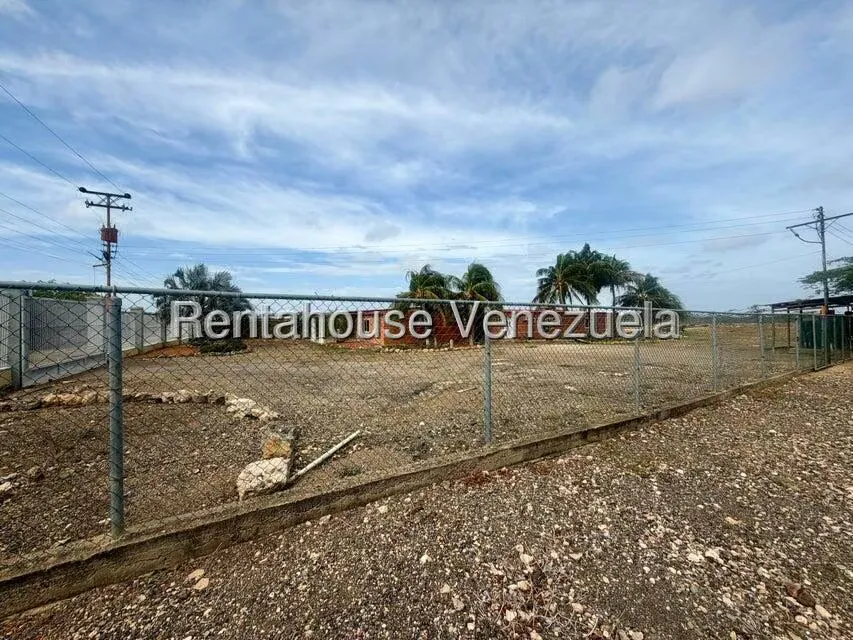 Comercial (Club Campestre) en Venta en Santa Ana, Falcon - 14