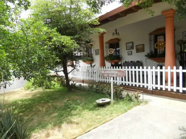 Casa (Colonial) en Venta en Las Barrancas, Miranda - 26