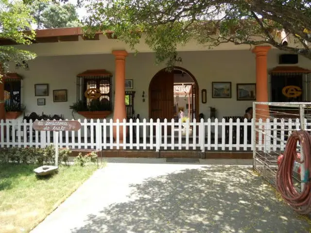 Casa (Colonial) en Venta en Las Barrancas, Miranda - 3