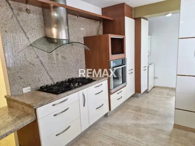 En Alquiler Apartamento 2.ª Transversal de Altamira - Chacao - 2