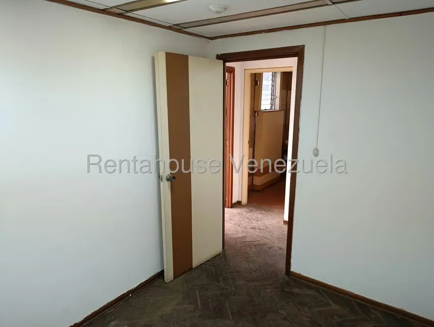 Oficina en Venta en El Socorro, Carabobo - 8