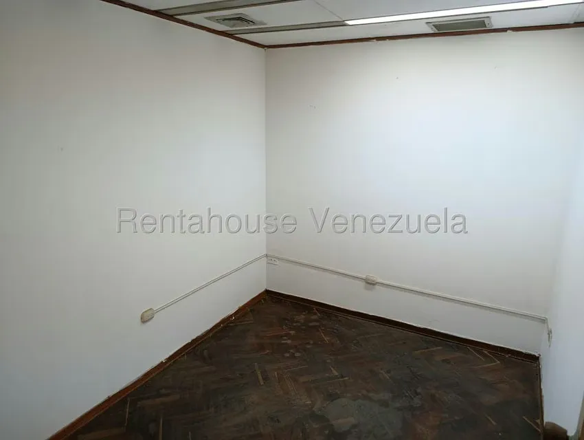 Oficina en Venta en El Socorro, Carabobo - 10
