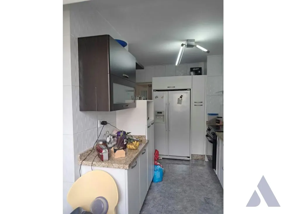 Vendo apartamento en calle cerrada 104m2 El Marqués 7690 - 11