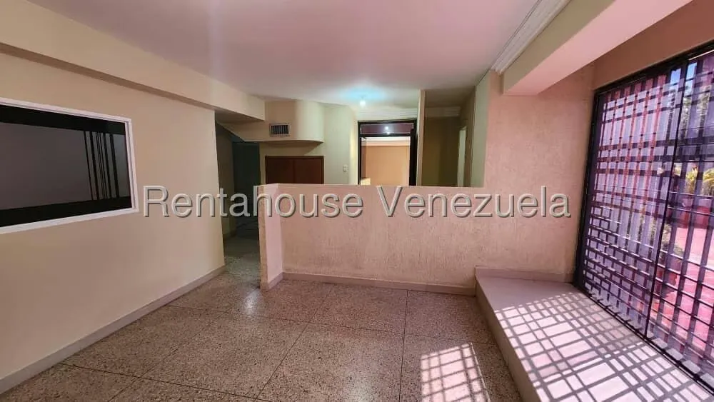 Local Comercial en Alquiler en Paraiso, Zulia - 4