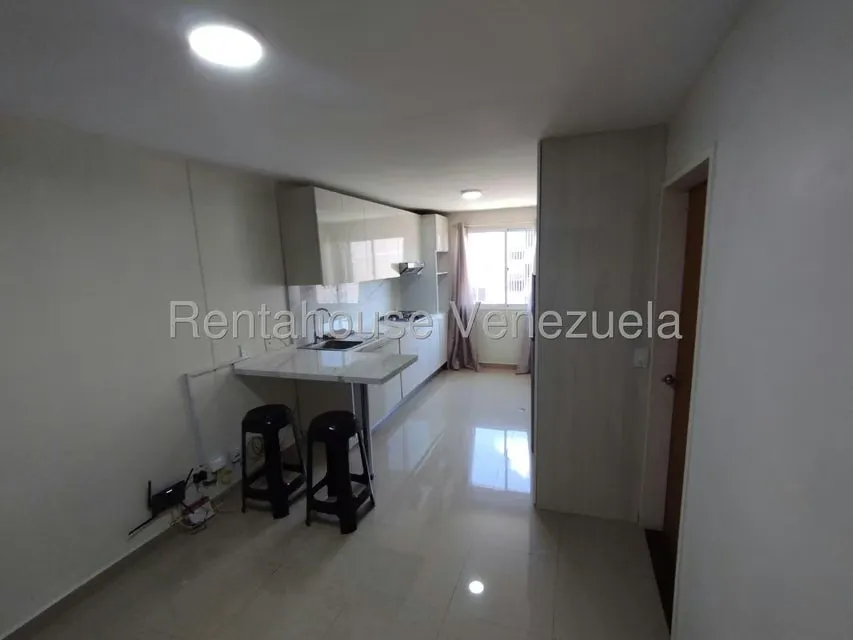 Apartamento (1 Nivel) en Alquiler en Ciudad Roca, Lara - 3