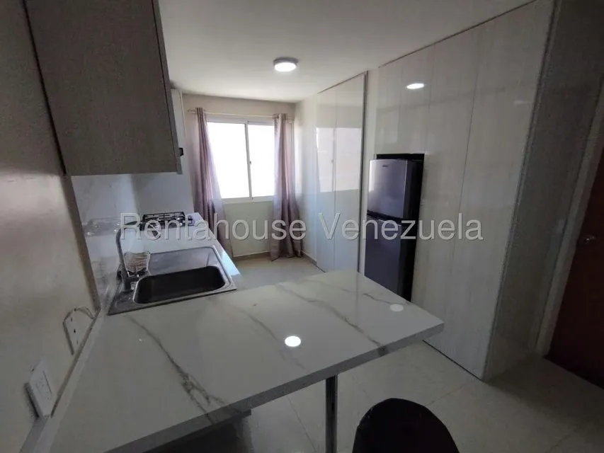 Apartamento (1 Nivel) en Alquiler en Ciudad Roca, Lara - 4
