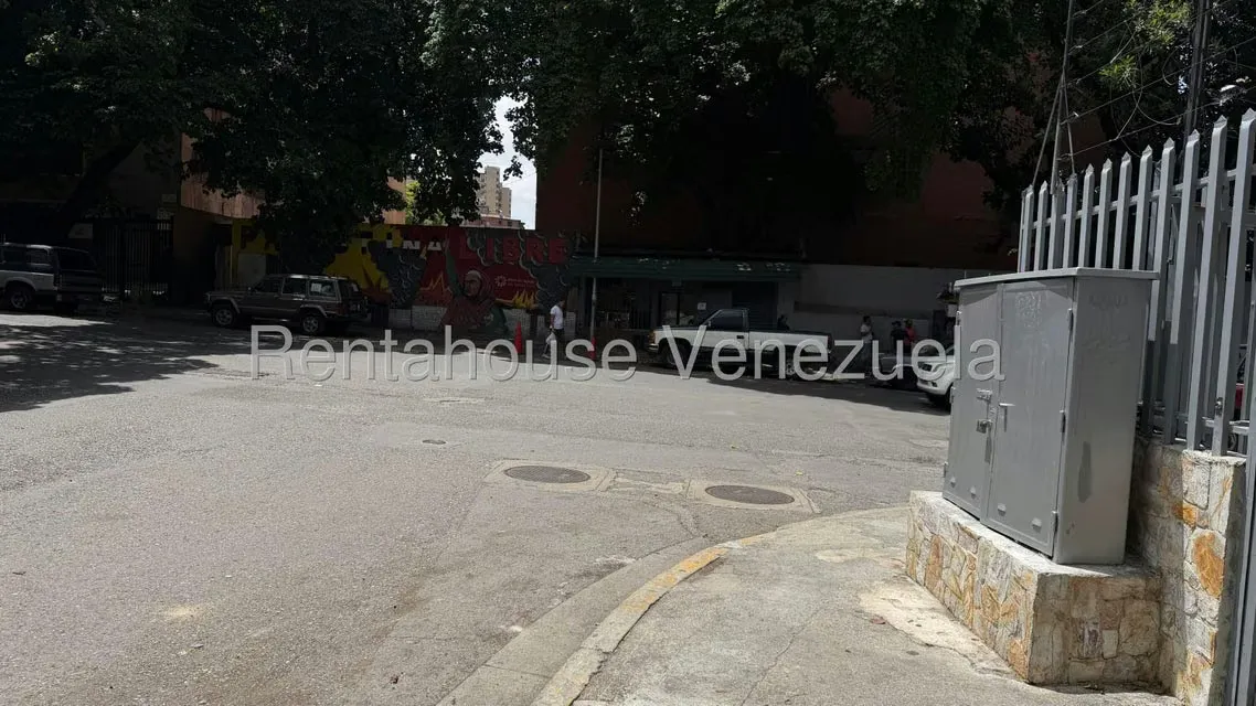 Apartamento (1 Nivel) en Venta en La Florida, Distrito Metropolitano - 14