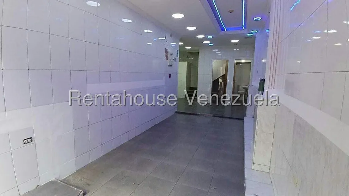 Local Comercial en Alquiler en Catia, Distrito Metropolitano - 11