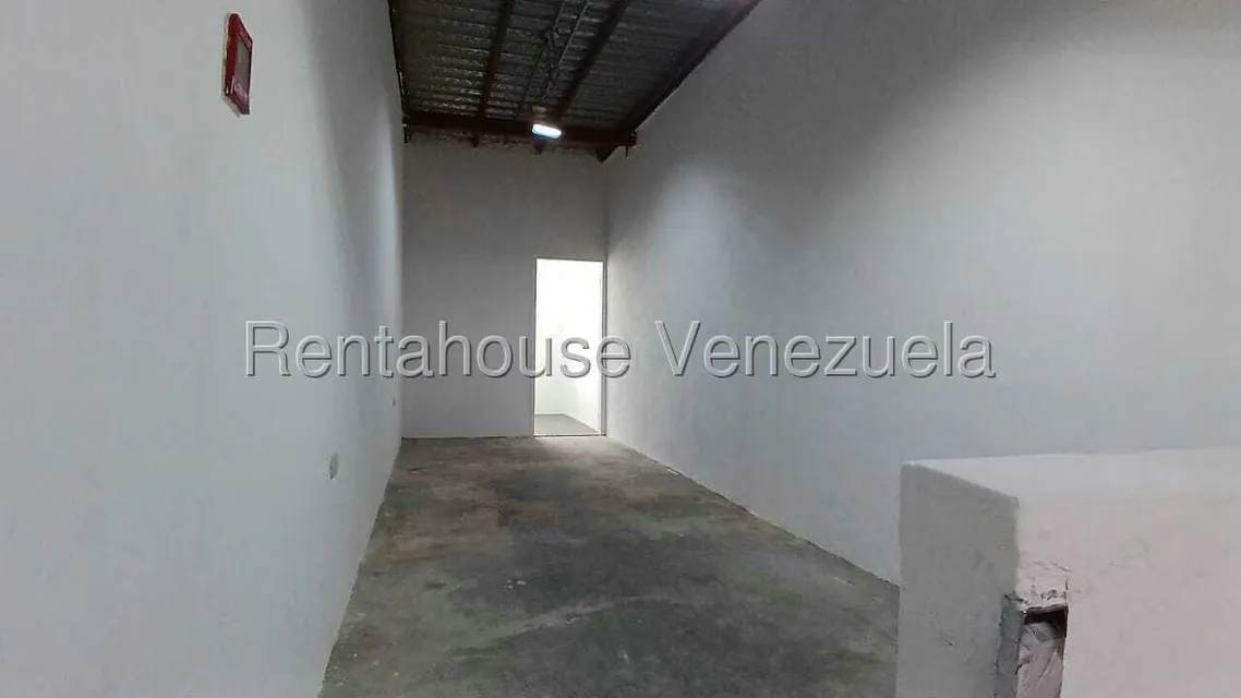 Local Comercial en Alquiler en Catia, Distrito Metropolitano - 2