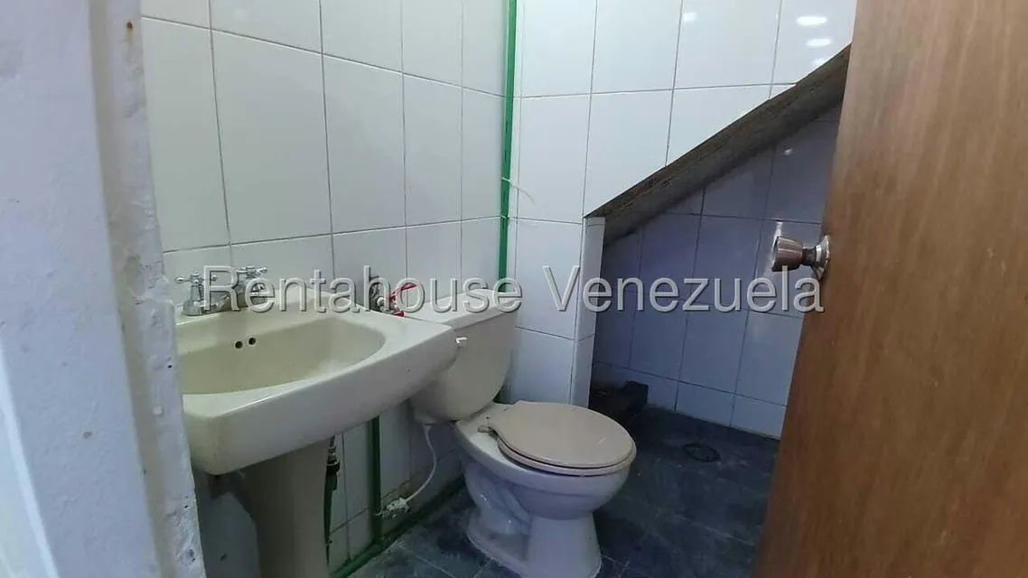 Local Comercial en Alquiler en Catia, Distrito Metropolitano - 6
