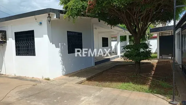 CASA EN ALQUILER EN CIUDAD OJEDA - 2