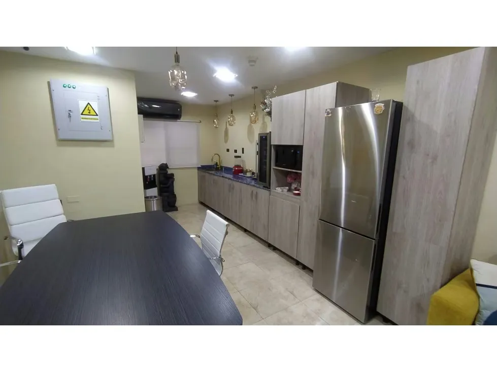 LOCAL COMERCIAL EN VENTA CENTRO METROPOLITANO DE CHACAO 38mts - 7