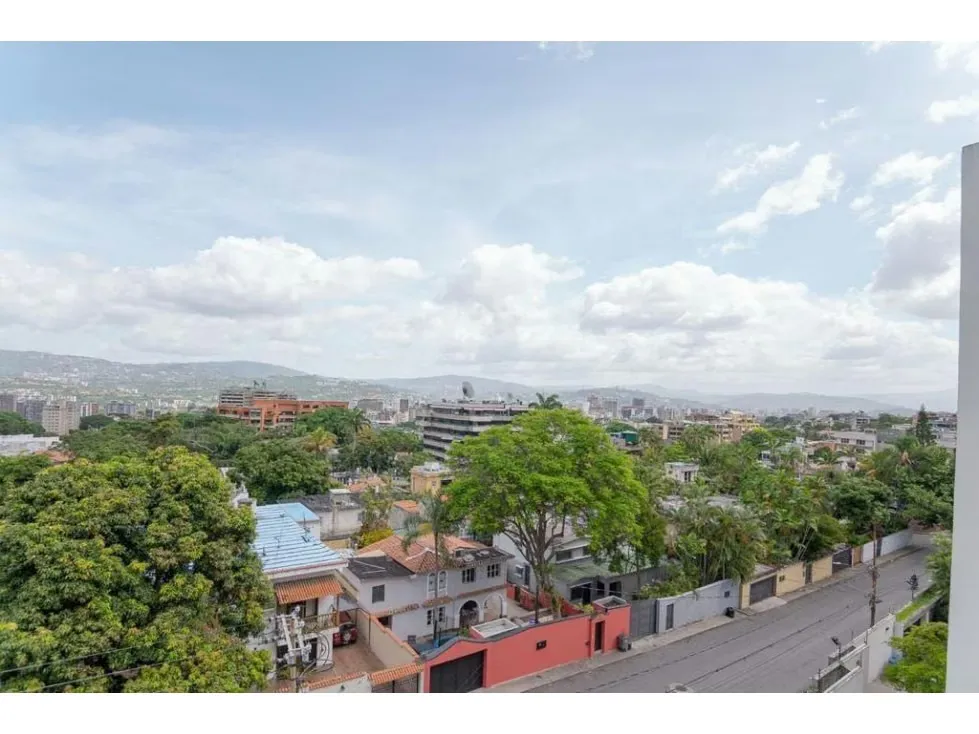 Se vende PH Duplex 580m2 4h+2s+ch/8b/4p Los Palos Grandes - 4