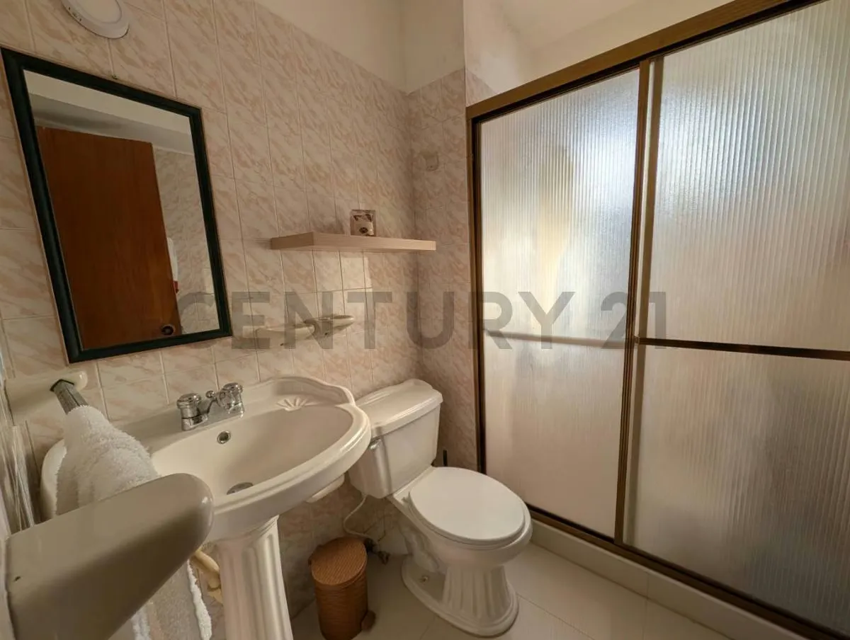 LINDO Y MODERNO APARTAMENTO CON VISTA AL MAR EN PORLAMAR - 15