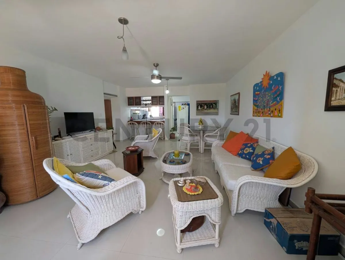 LINDO Y MODERNO APARTAMENTO CON VISTA AL MAR EN PORLAMAR - 4