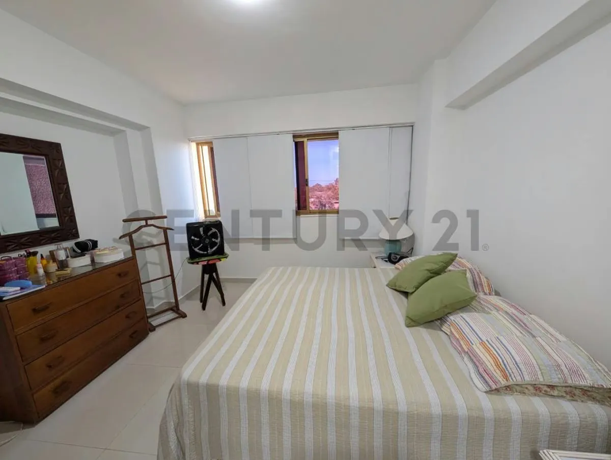 LINDO Y MODERNO APARTAMENTO CON VISTA AL MAR EN PORLAMAR - 8