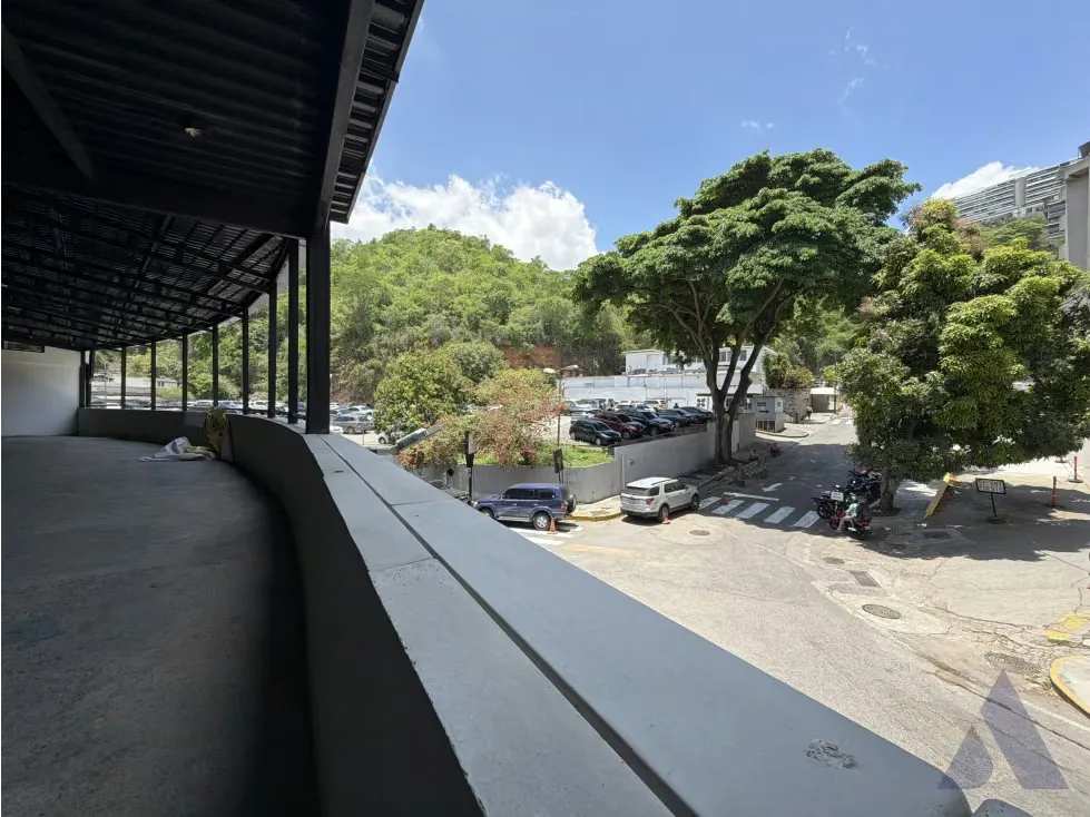 Alquilo local 60m2 San Roman 7916 - 7