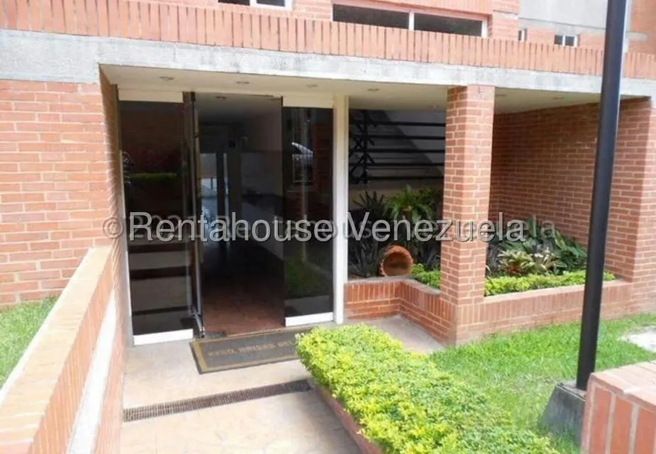Apartamento (1 Nivel) en Alquiler en Colinas de La Tahona, Distrito Metropolitano - 17