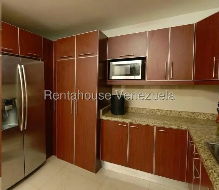 Apartamento (1 Nivel) en Alquiler en Colinas de La Tahona, Distrito Metropolitano - 5