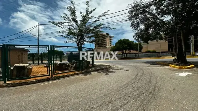 GALPÓN CON POTENCIAL, EN CENTRO DE DEPÓSITOS EL TREBOL, LOS ROBLES - 17