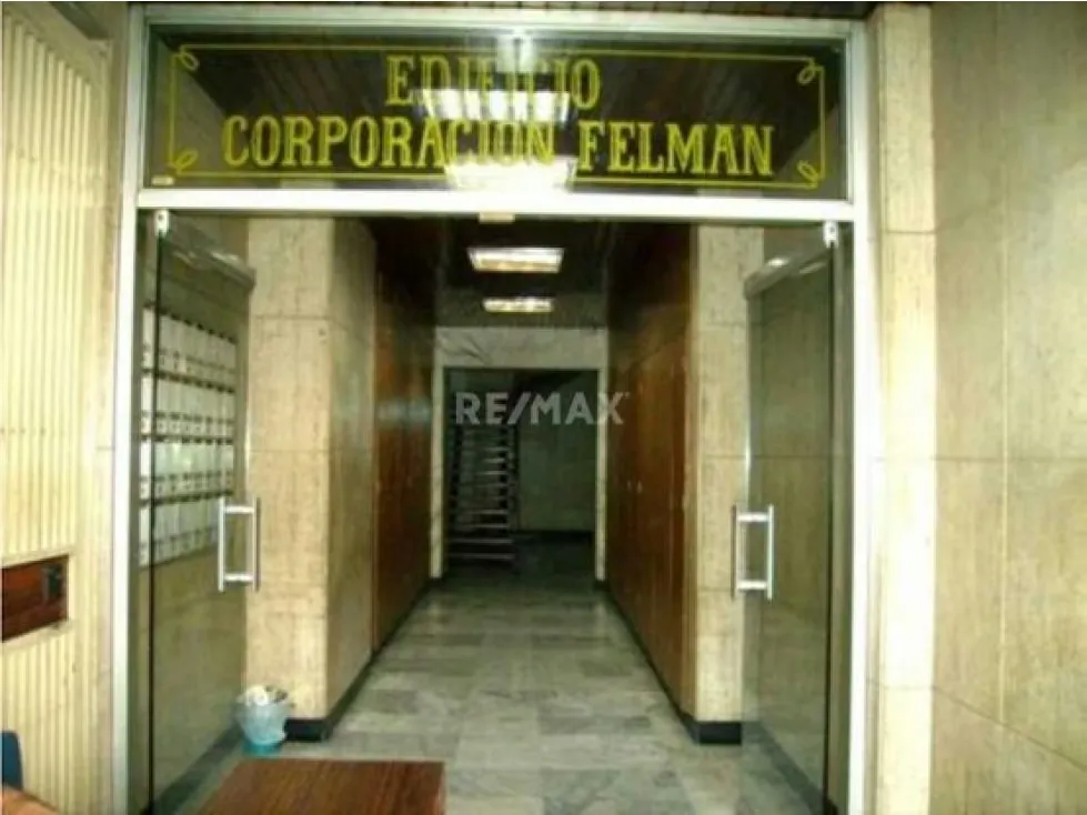 Oficina en Alquiler en el Centro de Caracas 400$ - 2