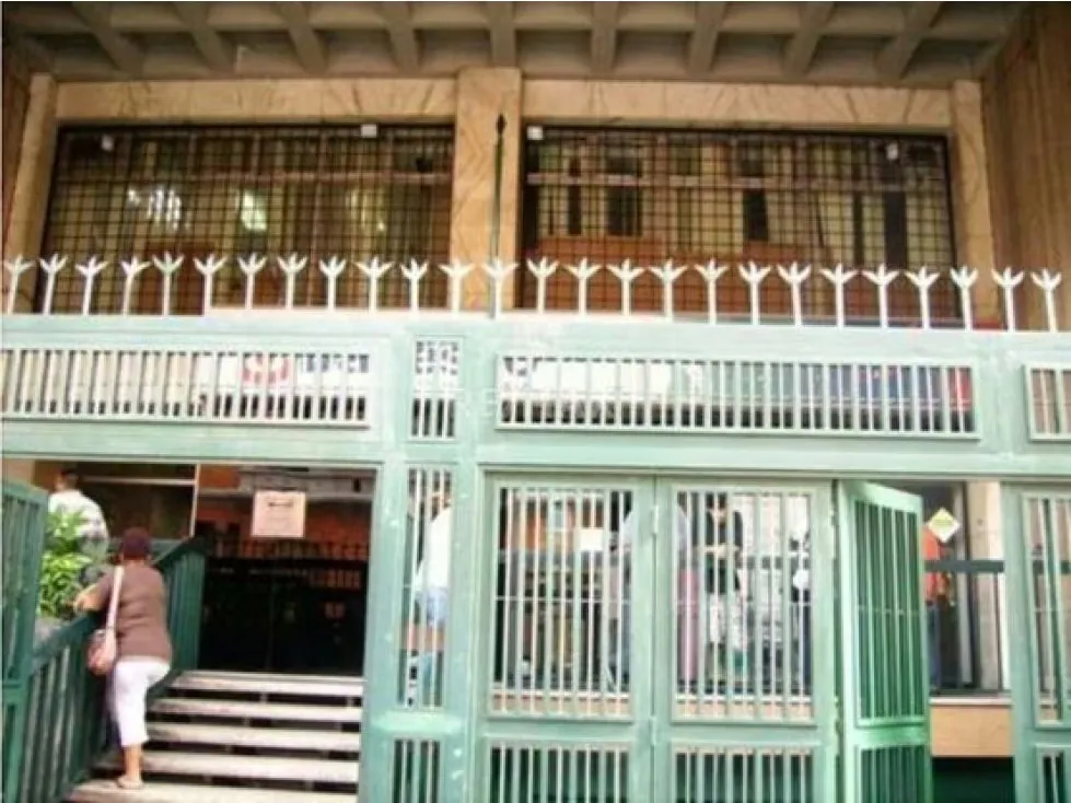 Oficina en Alquiler en el Centro de Caracas 400$ - 9