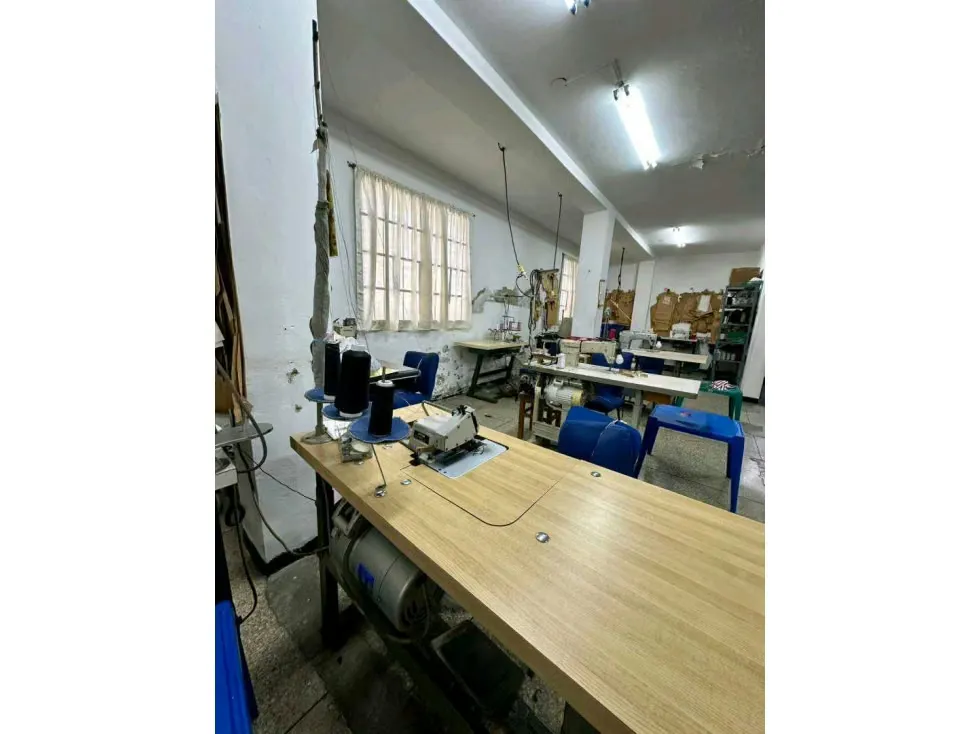 Vendo fondo de comercio 100m2 La Candelaria 9808 - 2