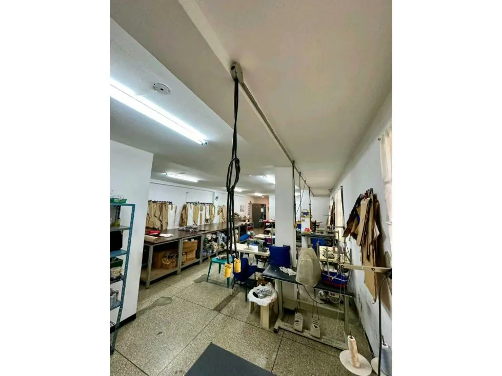 Vendo fondo de comercio 100m2 La Candelaria 9808 - 12