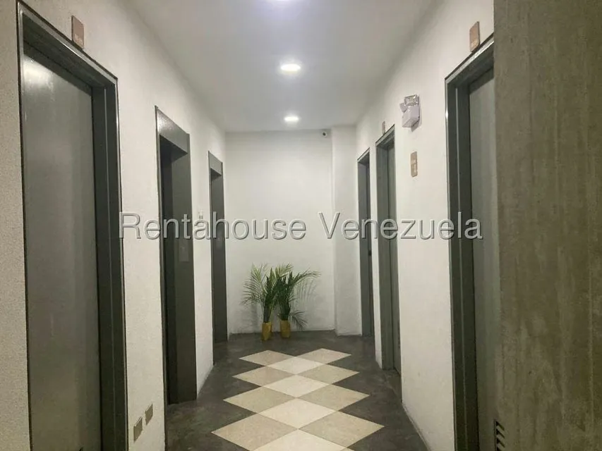 Apartamento (1 Nivel) en Alquiler en La Castellana, Distrito Metropolitano - 17