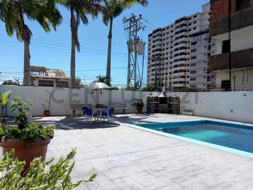 APARTAMENTO MODERNO Y BIEN UBICADO EN PORLAMAR - 12