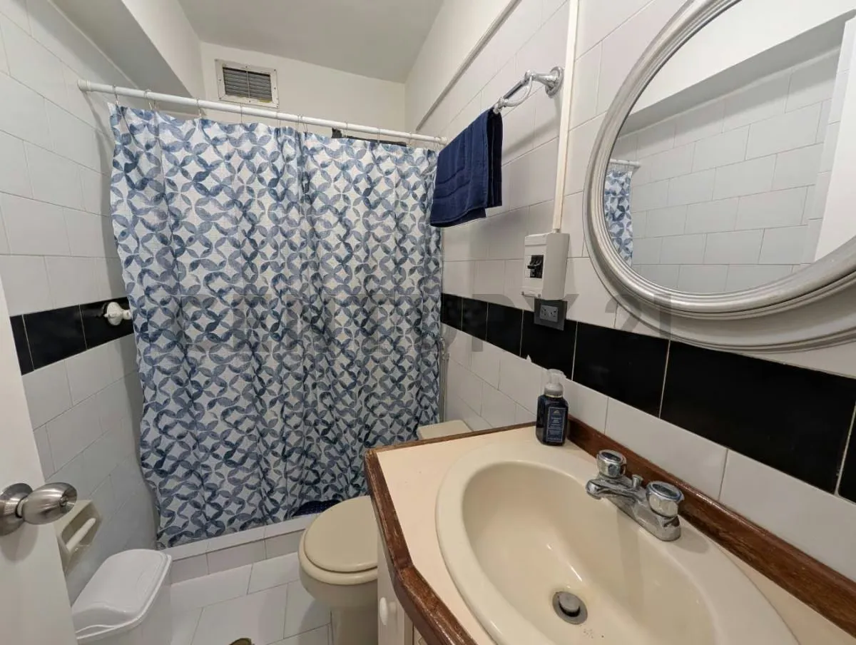APARTAMENTO MODERNO Y BIEN UBICADO EN PORLAMAR - 15