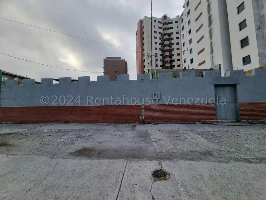 Terreno (Comercial) en Venta en Parroquia Catedral, Lara - 2