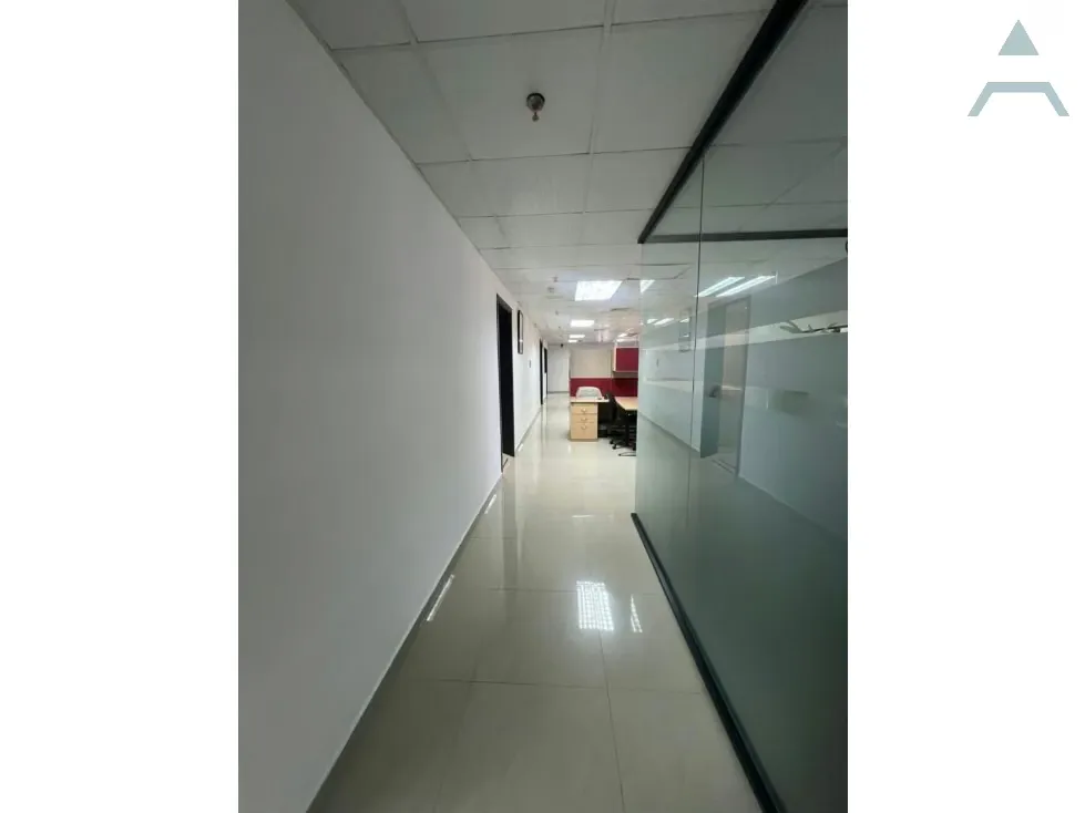 Se Alquila Oficina 316m² Las Mercedes - 8