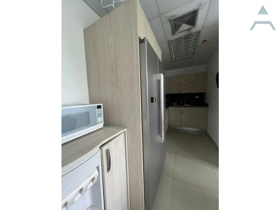 Se Alquila Oficina 316m² Las Mercedes - 10