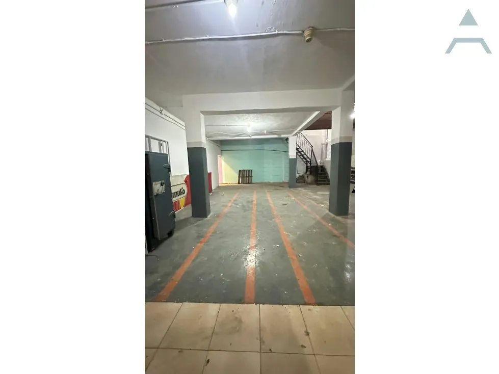 Se vende Casa Comercial 475,50m² 5p Los Chaguaramos - 15