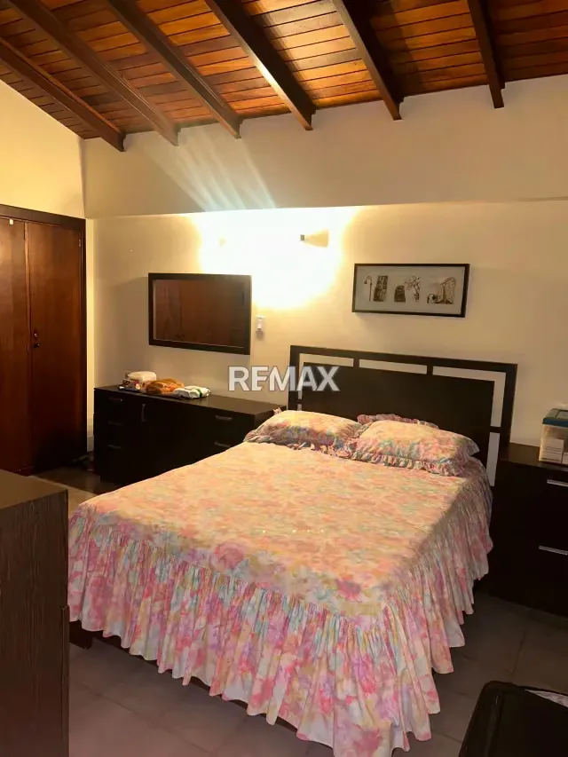 Venta de casa ubicada en la urb el pedregal - 7