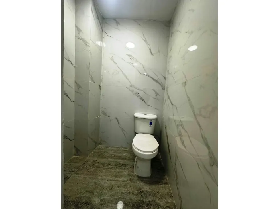 LOCAL COMERCIAL - EL RECREO - 115 Mts2 - 5