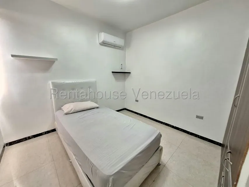 Apartamento (1 Nivel) en Venta en Valles de Camoruco, Carabobo - 12