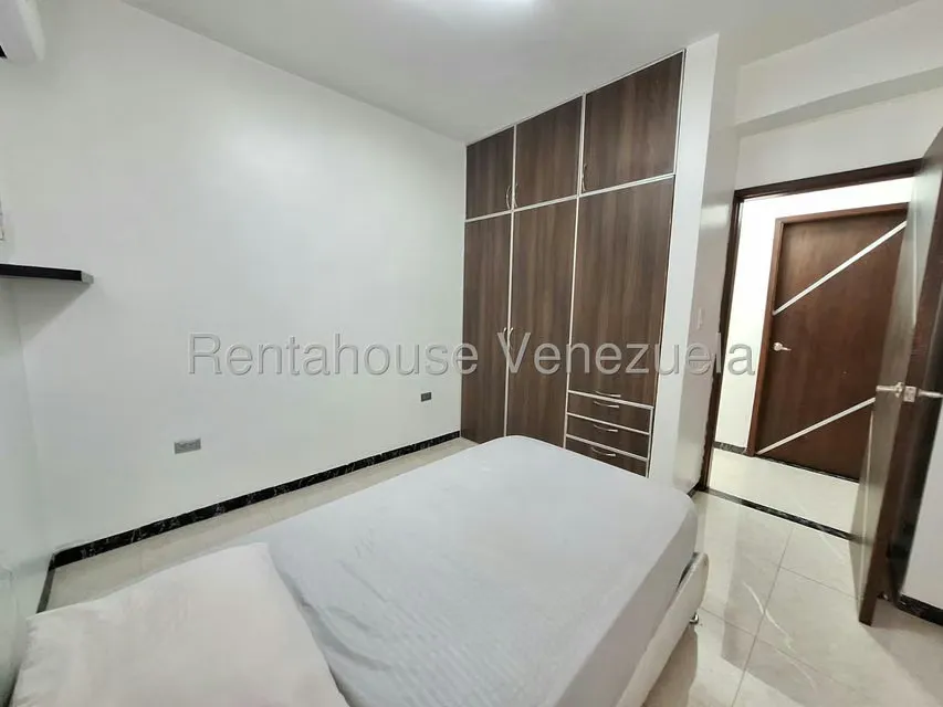 Apartamento (1 Nivel) en Venta en Valles de Camoruco, Carabobo - 13